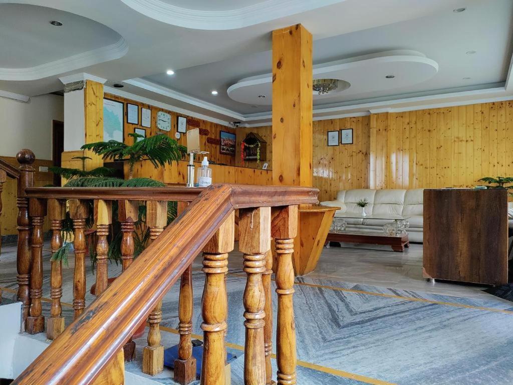 Hotel Mountain Face مايالي المظهر الخارجي الصورة