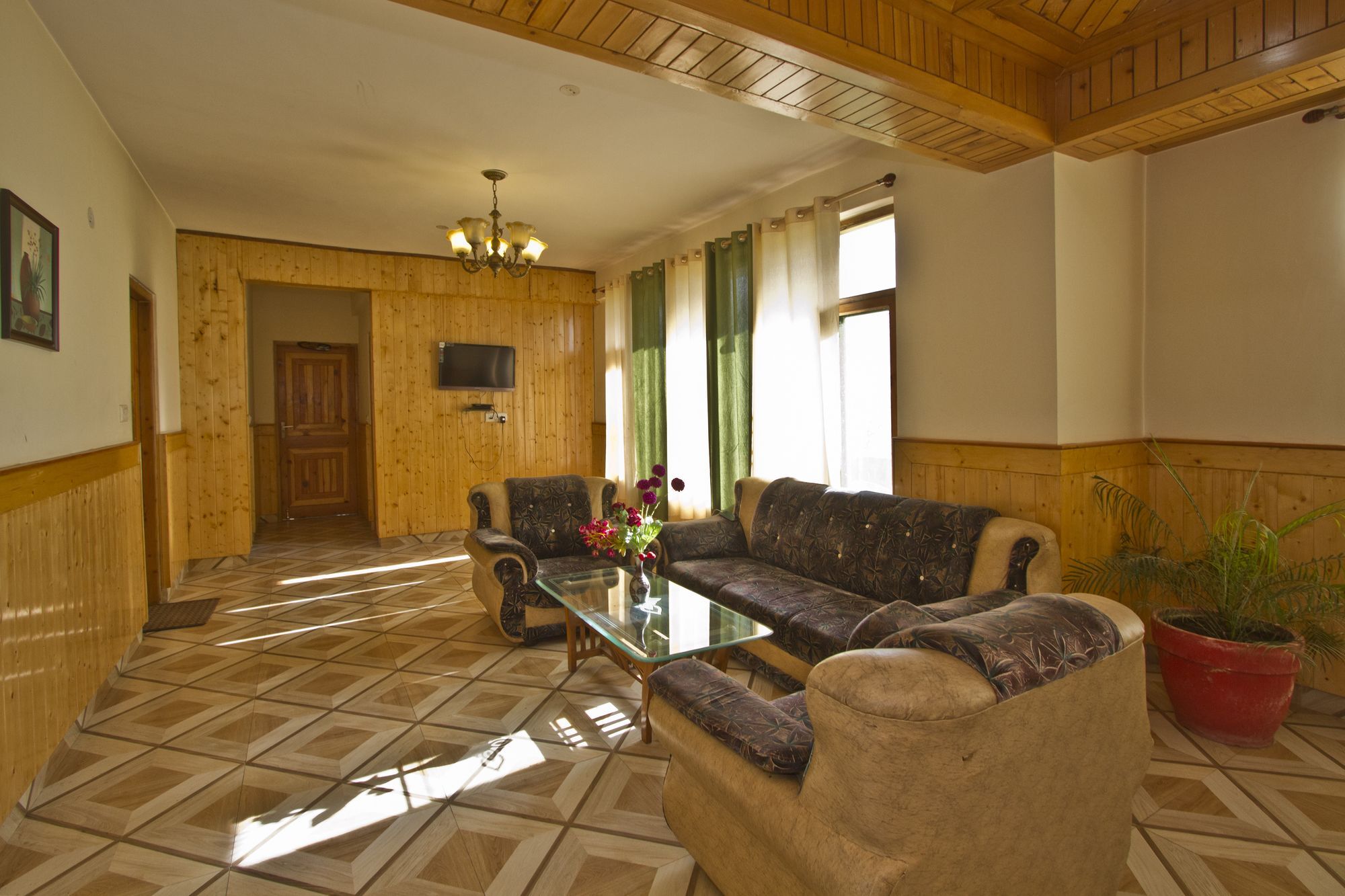 Hotel Mountain Face مايالي المظهر الخارجي الصورة